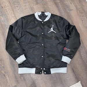 EUC Boys Air Jordan Jacket, Large